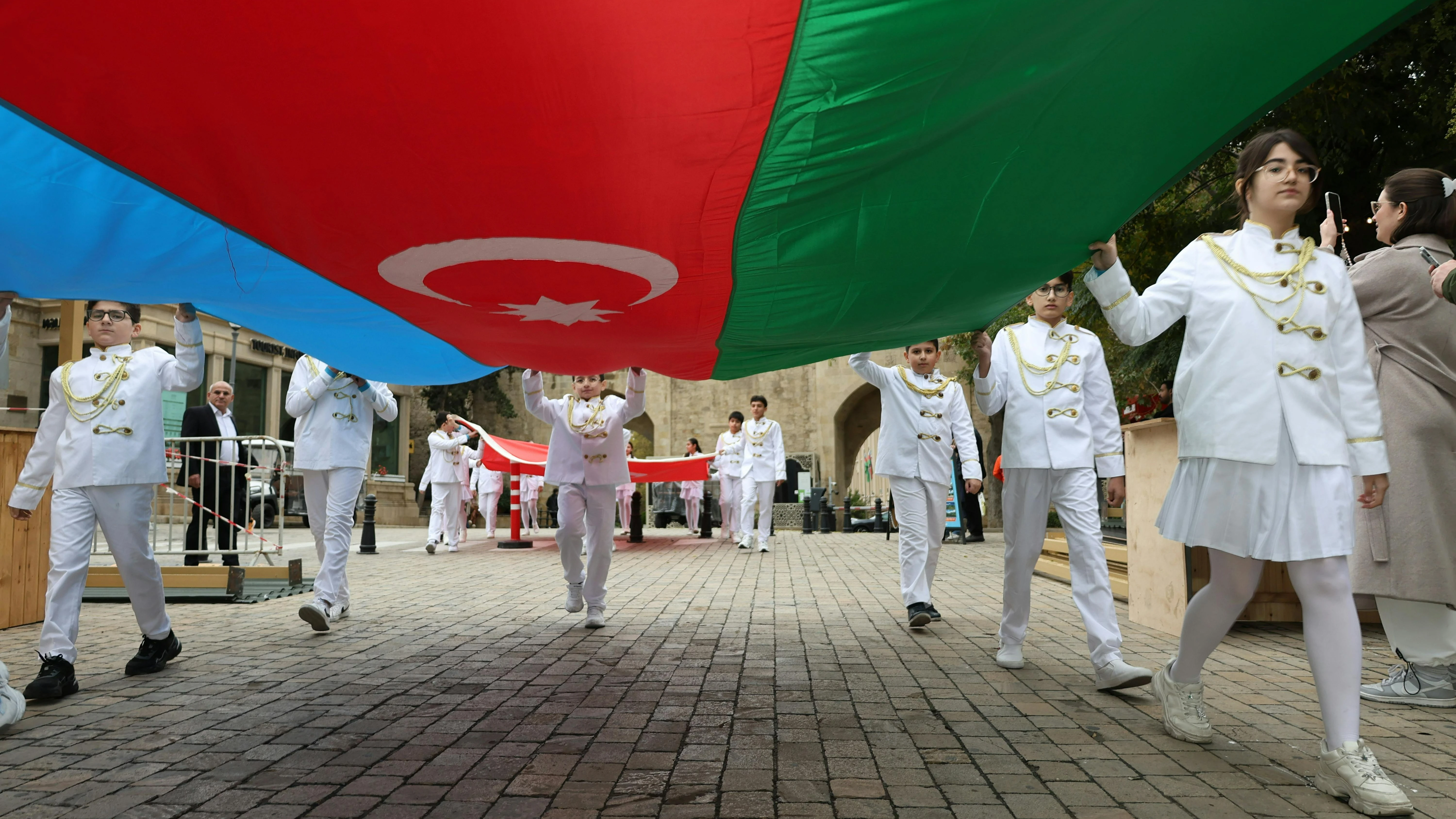 Avtoritarizmin Demoqrafiyası: Yaşlanan Azərbaycan